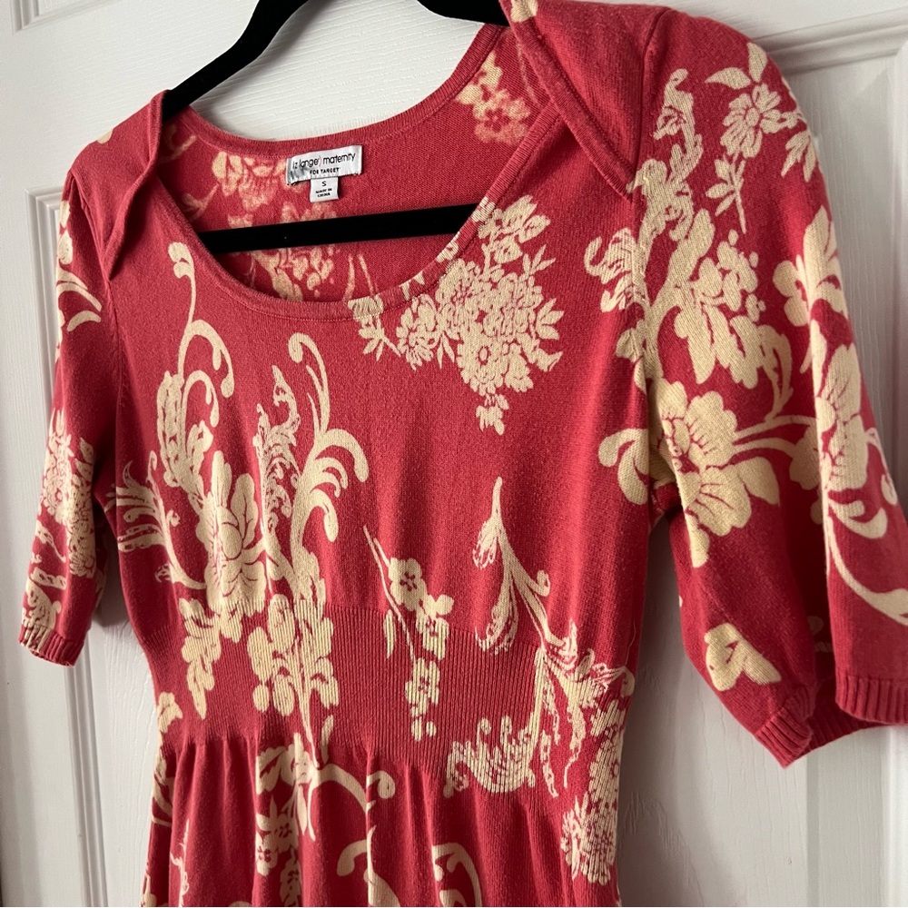 Liz Lange Red and Cream Maternity Top